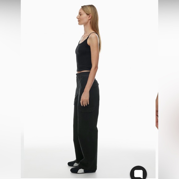 Aritzia Cargo Pants 🖤 - Picture 3 of 10